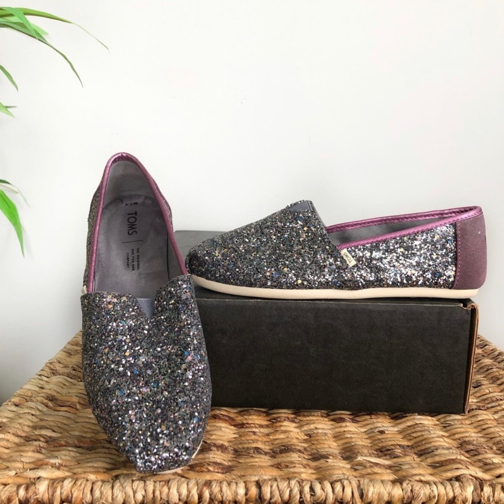 Toms slip on Alpargatas shoes